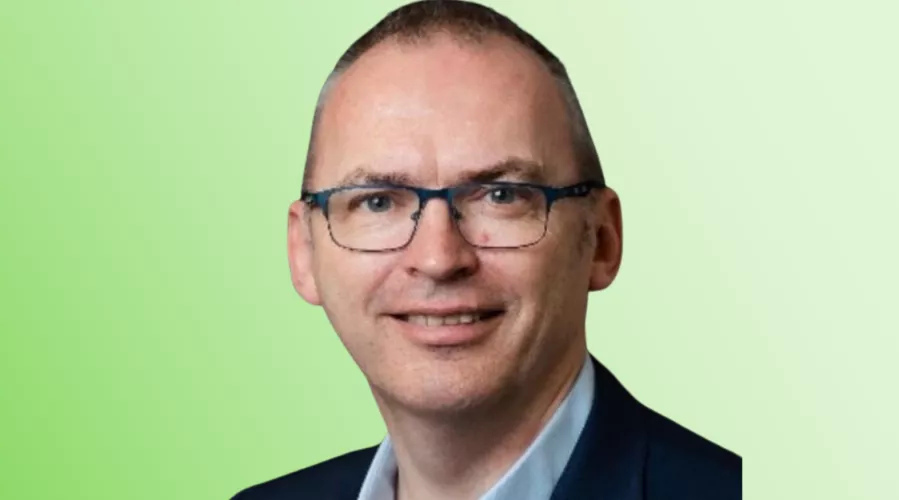 Photo of Ian Parrett