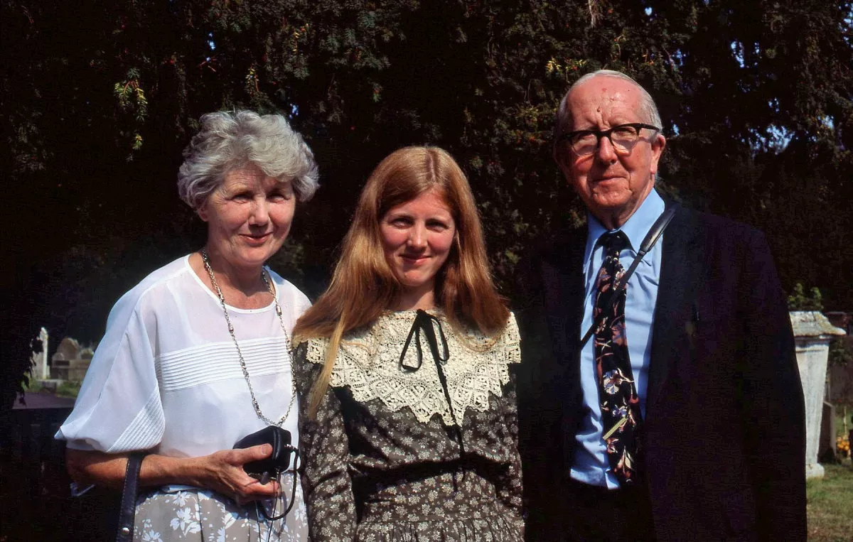 Photo of the Illingworth-Rees family