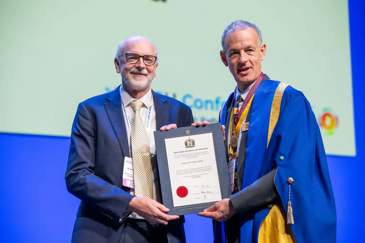 Andrew Pollard awarded Honorary Fellow certificate