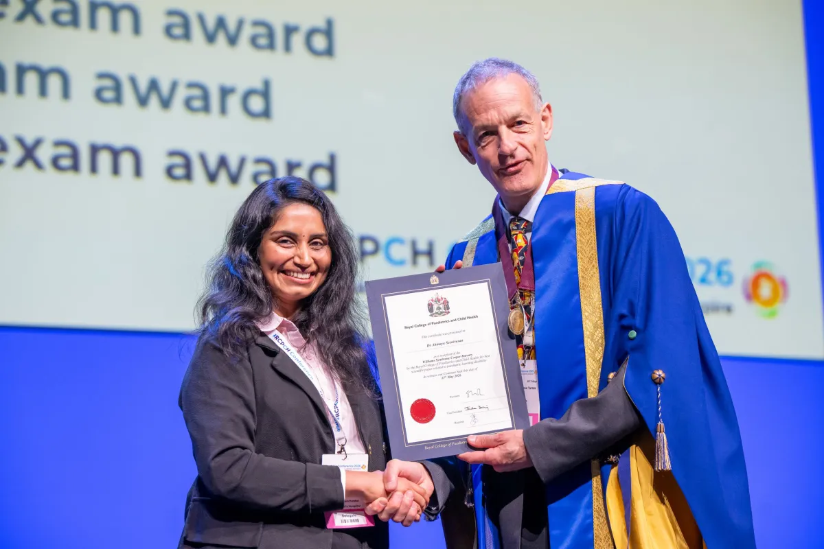 Williams Syndrome Cooper Bursary accepts certificate