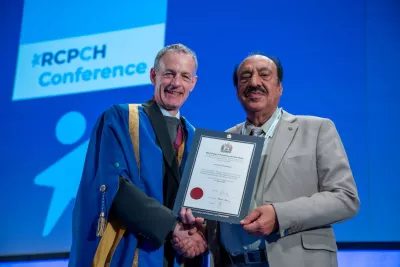 Dr Tufail Muhammad with Professor Steve Turner - RCPCH Conference 2025